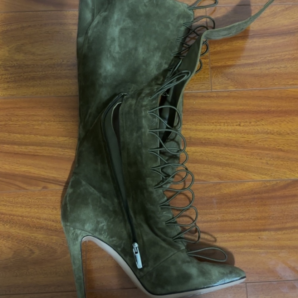 Gianvito Rossi Boots|Olive Green Suede| Good Condition| Women’s Sz 11